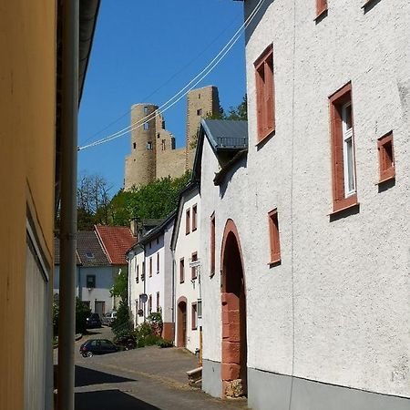 Mooi Ruim Appartement In Antieke Stadsboerderij Schönecken Dış mekan fotoğraf